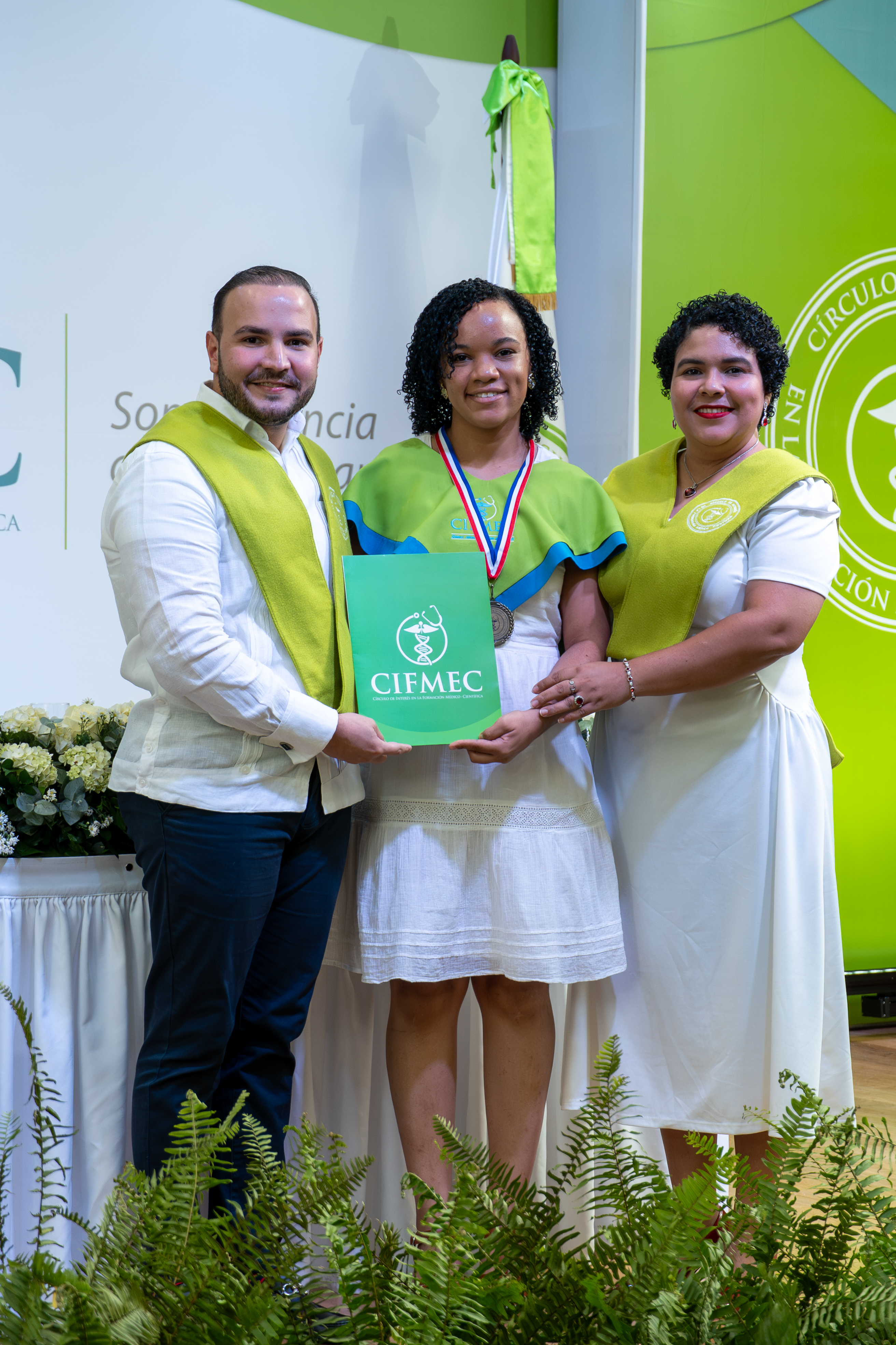 Ceremonia de Becas Medicina del Mañana